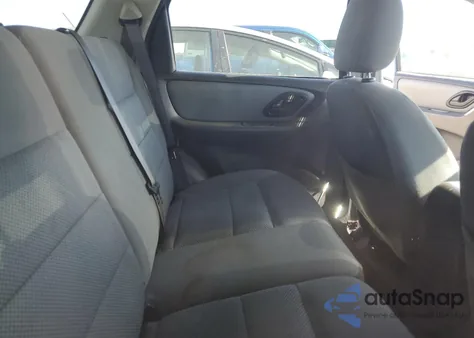 2007 Ford Escape Xlt/Xlt Sport z USA, uszkodzony, nr VIN 1FMYU03167KB17863